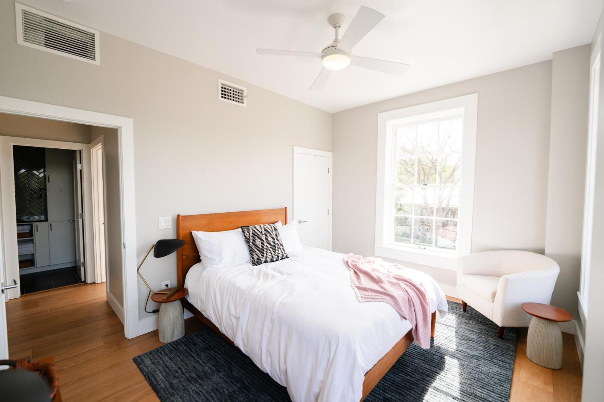 Western 1924 Luxury Lofts