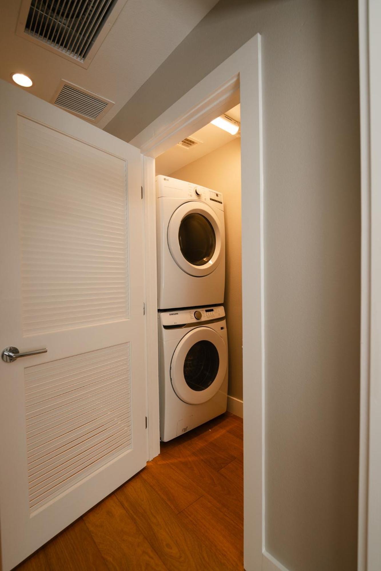Western 1924 Luxury Lofts Apartment Martindale