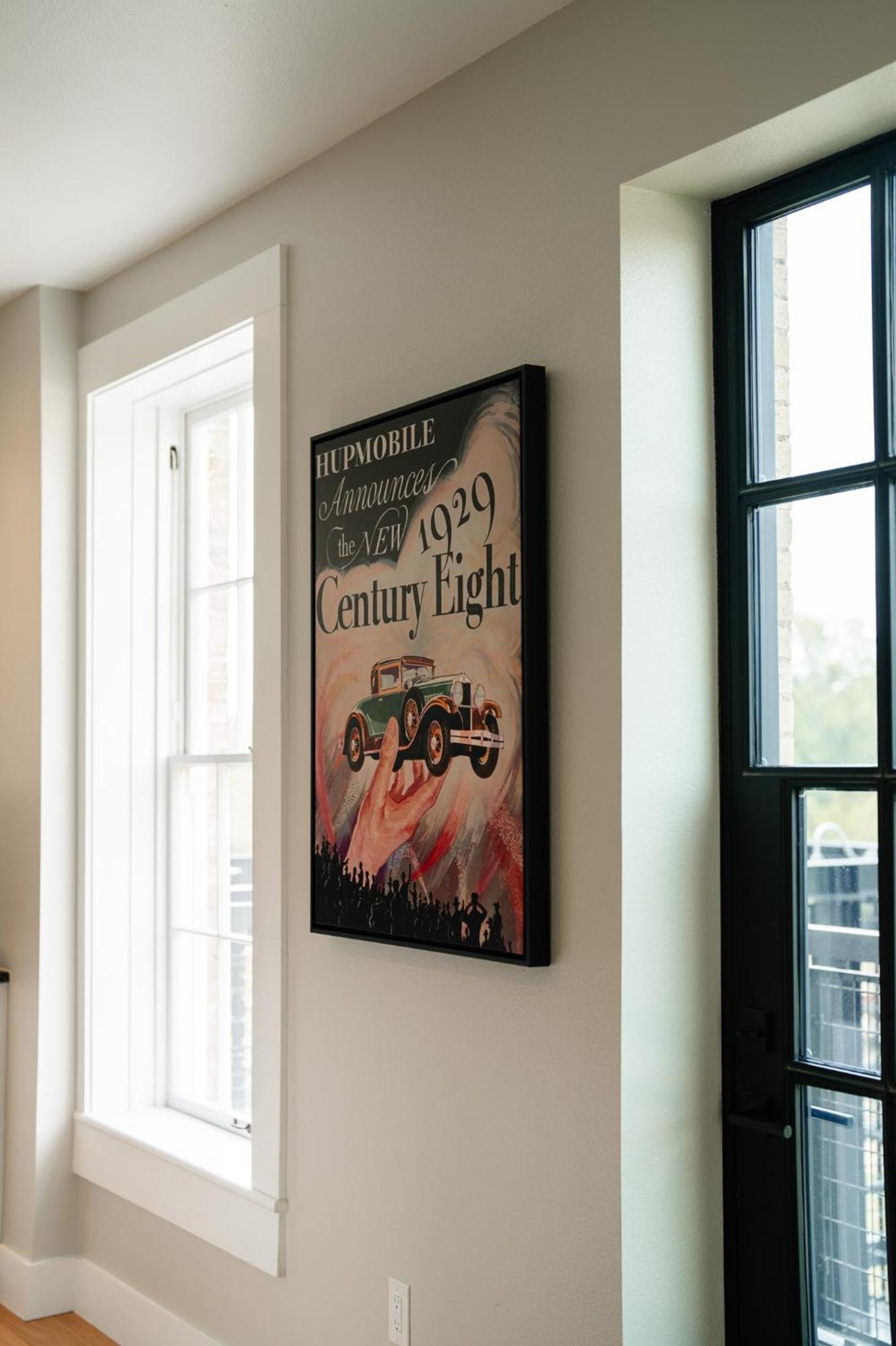 Western 1924 Luxury Lofts * Martindale