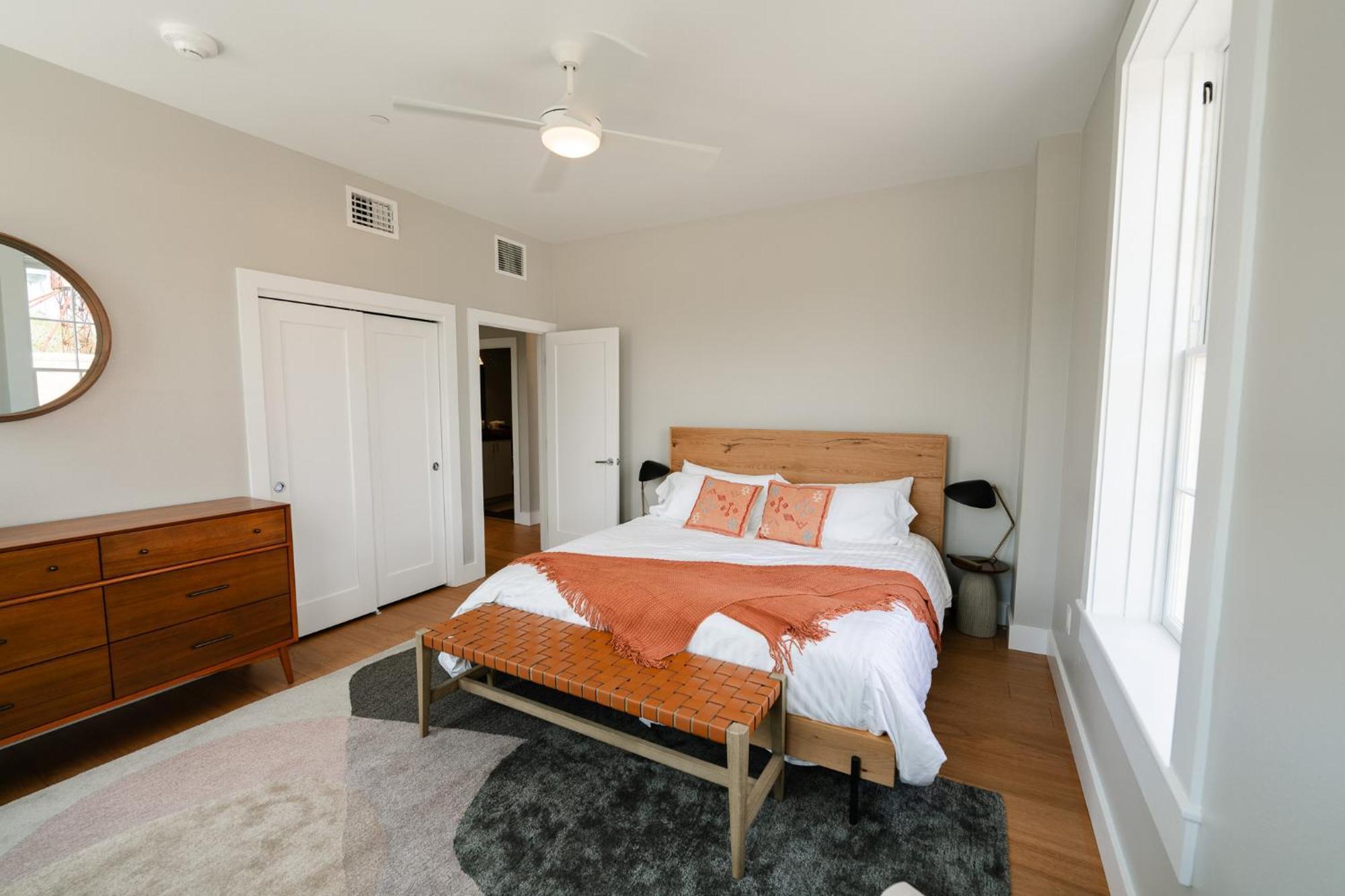 Western 1924 Luxury Lofts *