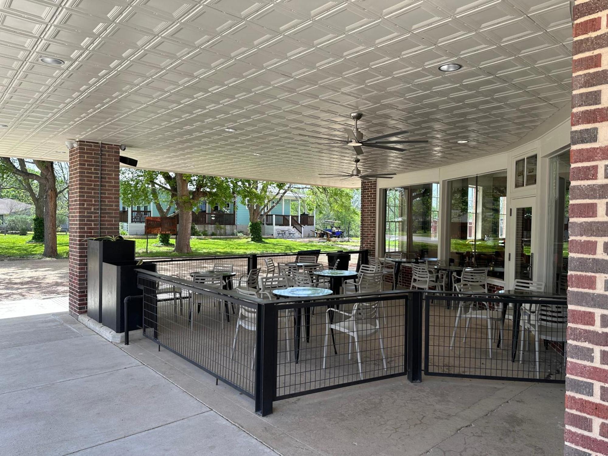 Western 1924 Luxury Lofts * Martindale